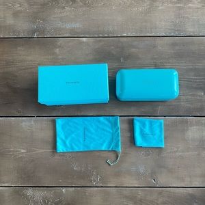TIFFANYS & CO SUNGLASSES CASE